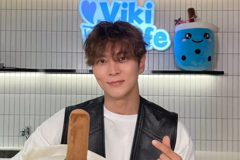 Bekijk: “The Midnight Studio”-ster Joo Won speelt leuke spelletjes en beantwoordt vragen van fans in een live interview met Viki