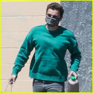Dave Franco henter frokost i LA | Dave Franco