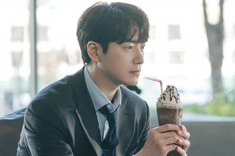 Lee Jun Hyuk ir pilnības iemiesojums no profesionālajām zināšanām līdz sadzīves prasmēm filmā 'Love Scout'