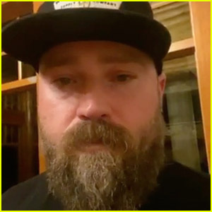 Зак Браун призовава всички да приемат световната криза сериозно и признава, че е съкратил 90% от екипа си | Зак Браун