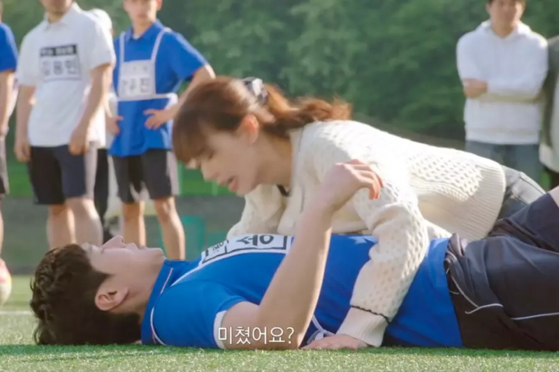 Mireu: Go Kyung Pyo i Kang Han Na s'enreden després d'un accident fatídic en teasers hilarants per a 'Frankly Speaking'