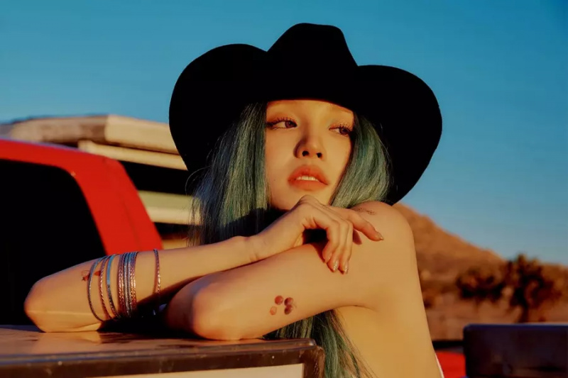 Yuqi degli (G)I-DLE svela l'elenco delle tracce del mini album di debutto solista con pH-1, Minnie e Lexie Liu