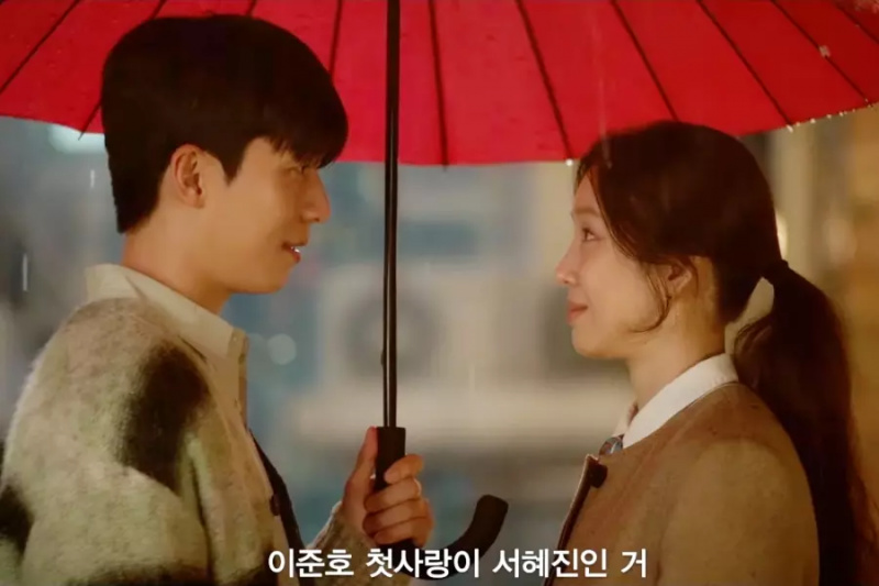 Sledujte: Wi Ha Joon Can't Get Over His First Love Jung Ryeo Won In New