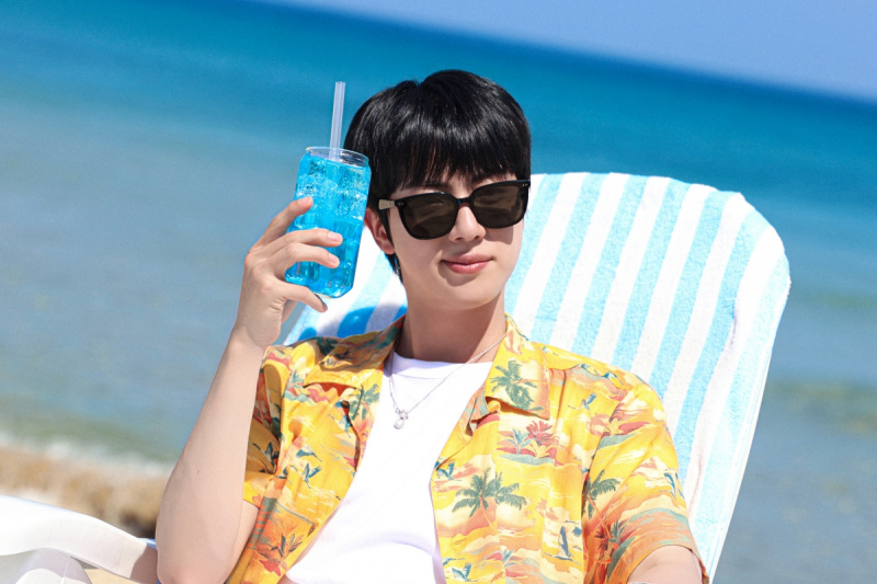 BTS's Jin Tops Oricon's Digital Singles Chart + iTunes Charts All Over The World With 'Super Tuna'