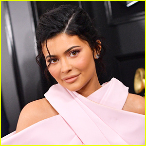 Kylie Jenners representant reagerer på rykter om at hun la ut «Brown Skinned Girl» Instagram-bildetekst | Kylie Jenner