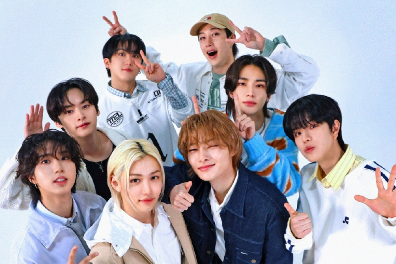 Усі 8 учасників Stray Kids продовжили контракти з JYP Entertainment