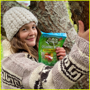 Drew Barrymore Karantinada Ulusal Bir Ağaç Sevgisi Günü'nü Kutluyor! | Drew Barrymore
