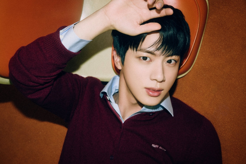 BTS:s Jin går in på Spotify Global Top 10 för första gången som solist med 'I'll Be There'