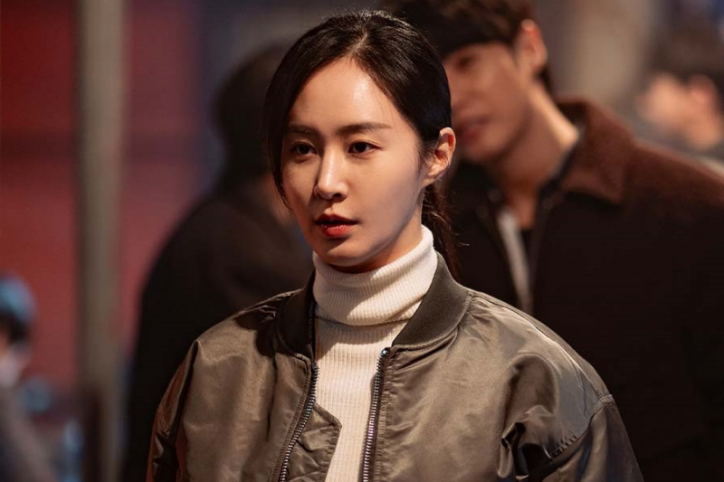 Yuri de Girls' Generation parla sobre practicar l'acció i treballar per al seu paper a 'Parole Examiner Lee'