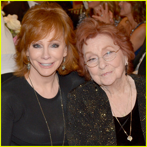 Reba McEntire žaluje za mamo Jacqueline: 'Imela je čudovito, polno, zdravo življenje' | Reba McEntire, RIP