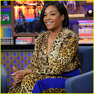 Tiffany Haddish muốn hẹn hò nấu ăn với Angelina Jolie: 'I Feel Like She Hungry' | Salma Hayek, Salma Hayek Pinault, Tiffany Haddish