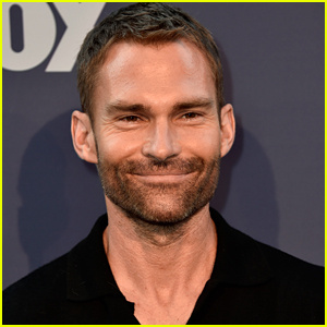 Seann William Scott plánuje návrat do televize s Fox Pilot'This Country'