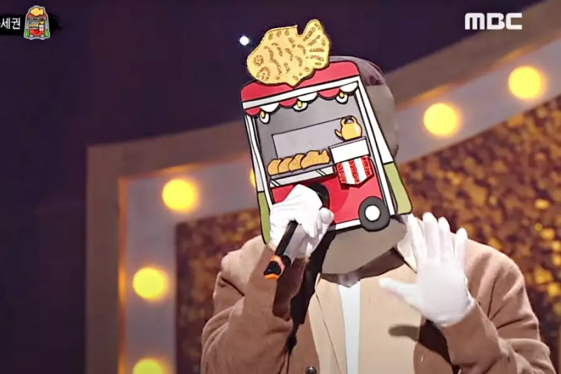 İzle: Erkek Grubunun Ana Vokalisti Final Turuna İlerliyor + 'The King Of Mask Singer'da Apink'ten Namjoo'yu Gözyaşlarına Taşıyor