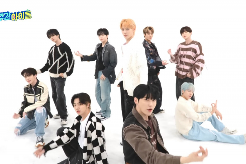 Гледайте: CRAVITY кавъри на SEVENTEEN + премиера на нова песен „Groovy“ на „Weekly Idol“