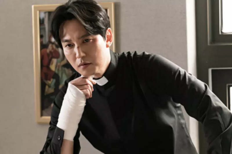 Kim Nam Gil in gesprek om zijn personage opnieuw te spelen in seizoen 2 van 'The Fiery Priest'