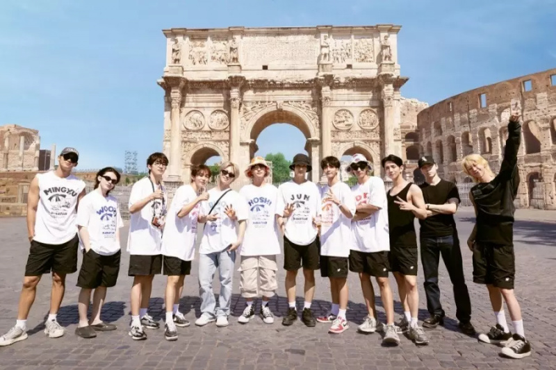 Bekijk: SEVENTEEN en PD Na Young Suk genieten van Italië in de leuke preview van aflevering 2 van 'NANA TOUR'.