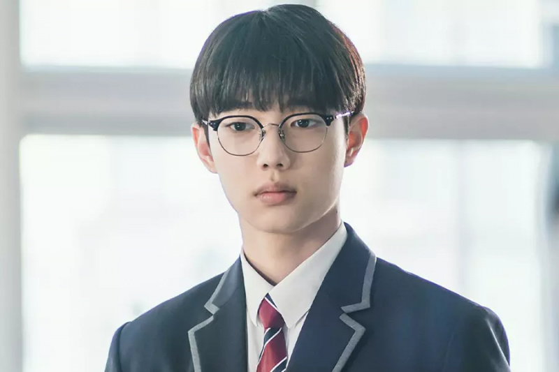 Jo Joon Young Adalah Siswa Yang Tampak Sempurna Dengan Masalah Kesehatan Yang Berkembang Dalam “All That We Loved”