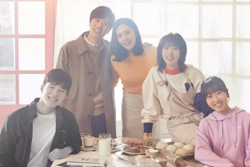 Bộ phim sắp tới về bạo lực học đường với Nam Da Reum và Kim Hwan Hee tung poster chính