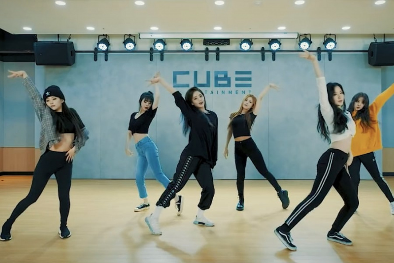 見る: (G)I-DLE が「Senorita」の新しい振り付けビデオで熱を上げます